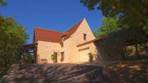 Отель Villa Les Bernadoux  Марнак